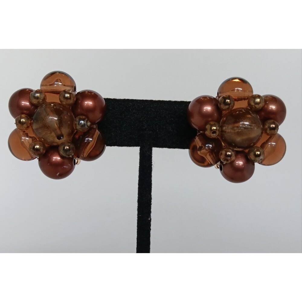Vintage Brown Lucite Cluster Clip On Earrings 1.25 in - Picture 2 of 11